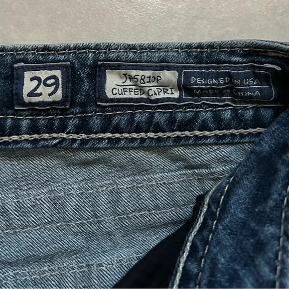 Miss Me CUFFED CAPRI size 29 - Picture 4 of 11